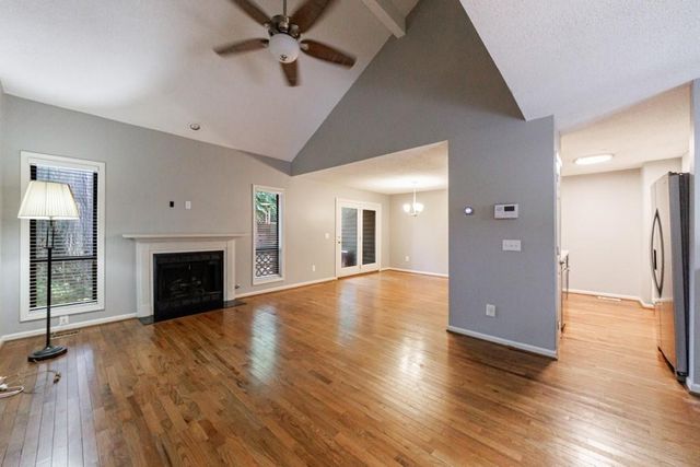 1002 Creatwood Circle SE, Smyrna, GA 30080