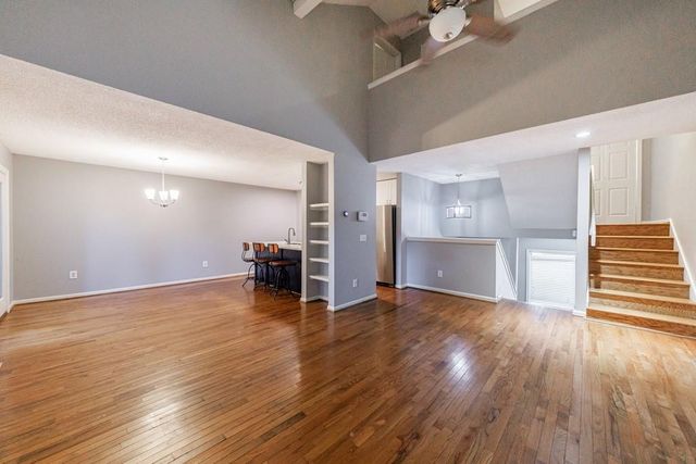 1002 Creatwood Circle SE, Smyrna, GA 30080