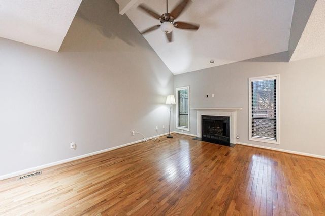 1002 Creatwood Circle SE, Smyrna, GA 30080