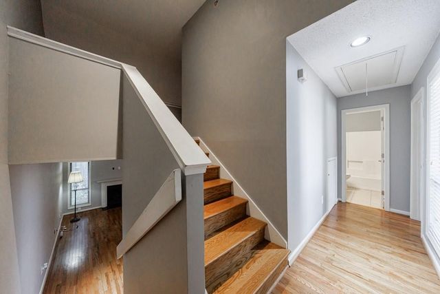 1002 Creatwood Circle SE, Smyrna, GA 30080