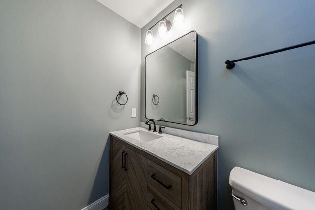 1002 Creatwood Circle SE, Smyrna, GA 30080