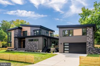 3215 COFER RD, Falls Church, VA 22042