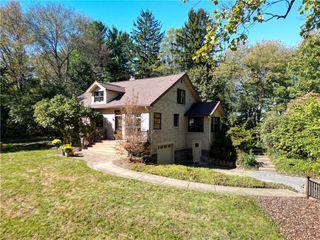 179 Hollowvue Rd, Big Beaver, PA 16157