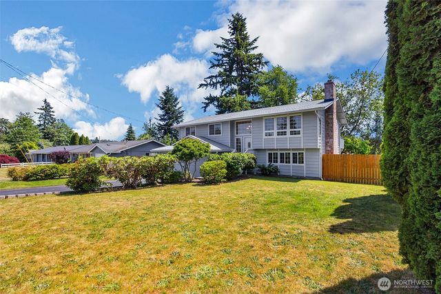 6308 98th Place NE, Marysville, WA 98270