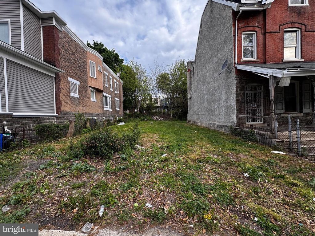 5709 ASHLAND AVE, Philadelphia, PA 19143