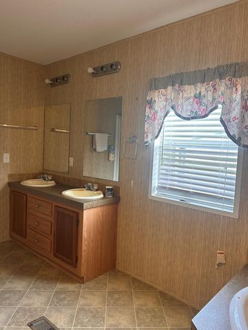 1301 Furnie Folks Rd, Webb, AL 36376