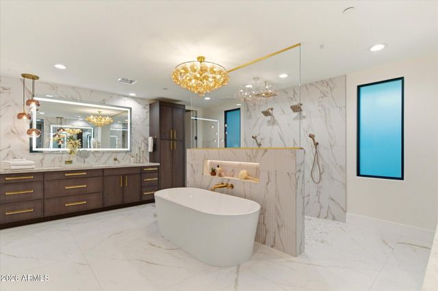 7272 N 71ST Street, Paradise Valley, AZ 85253