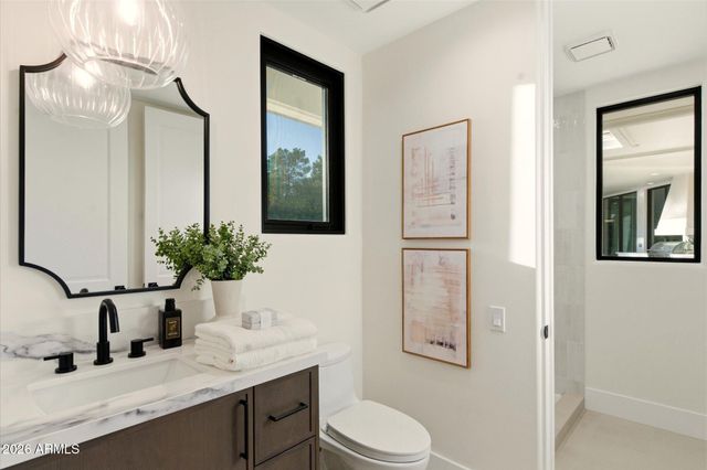 7272 N 71ST Street, Paradise Valley, AZ 85253