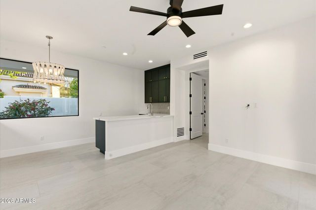 7272 N 71ST Street, Paradise Valley, AZ 85253