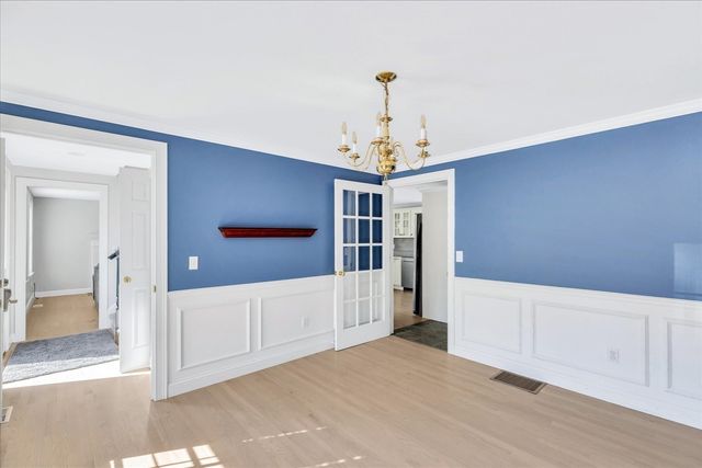 5 Granite Cir, Sandwich, MA 02537