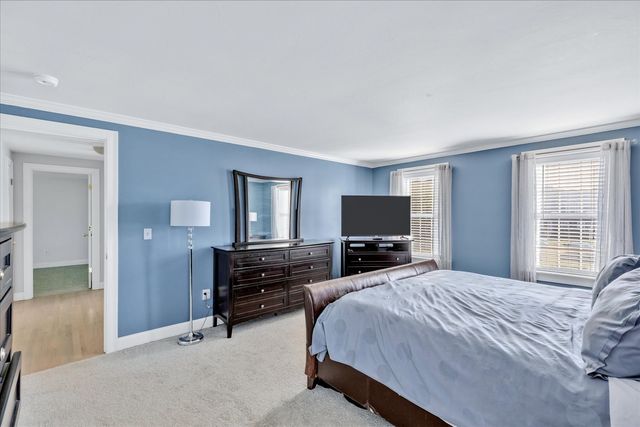 5 Granite Cir, Sandwich, MA 02537
