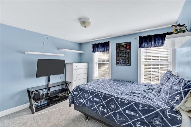 5 Granite Cir, Sandwich, MA 02537
