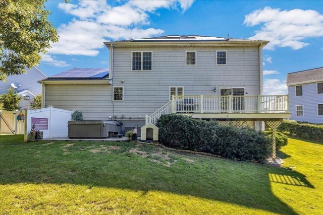 5 Granite Cir, Sandwich, MA 02537
