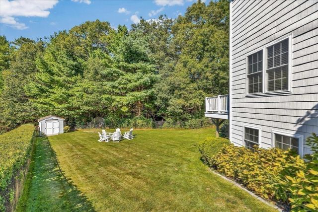 5 Granite Cir, Sandwich, MA 02537