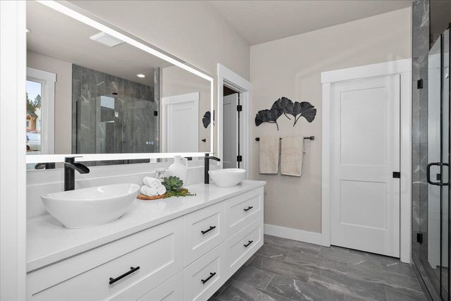 7009 E Beverly Ave, Spokane Valley, WA 99212