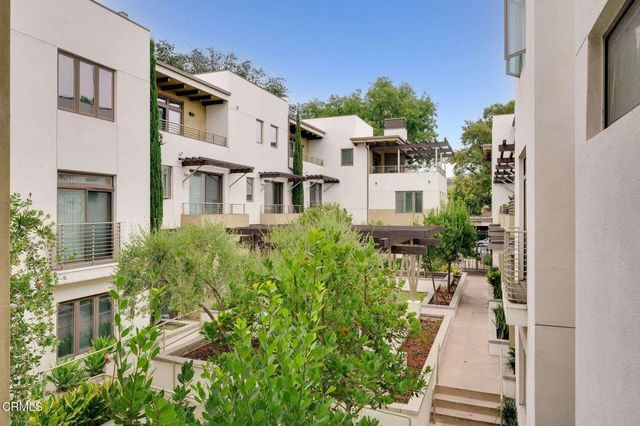 239 S Marengo Avenue 204, Pasadena, CA 91101