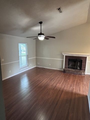 515 Del Circle, Lowell, AR 72745