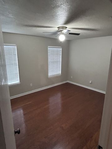 515 Del Circle, Lowell, AR 72745