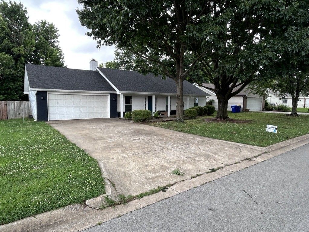 515 Del Circle, Lowell, AR 72745