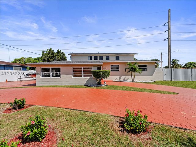 8241 SW 12th Ter, Miami, FL 33144