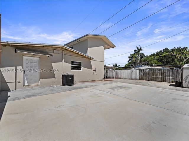8241 SW 12th Ter, Miami, FL 33144