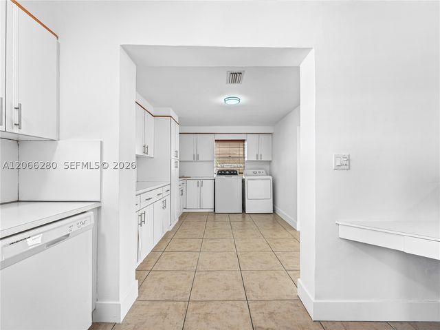 8241 SW 12th Ter, Miami, FL 33144