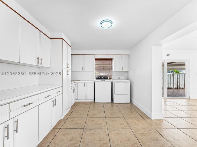 8241 SW 12th Ter, Miami, FL 33144