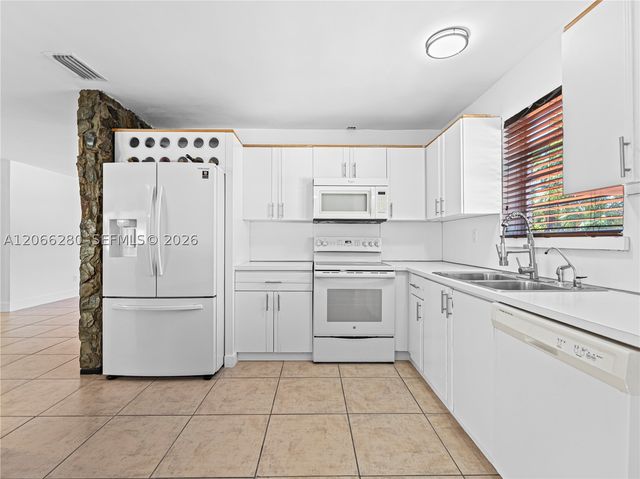 8241 SW 12th Ter, Miami, FL 33144