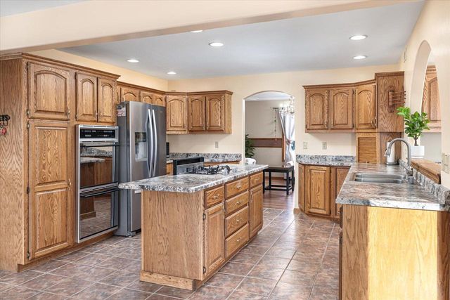 203 Eagles Bluff ROAD, La Crescent, MN 55947