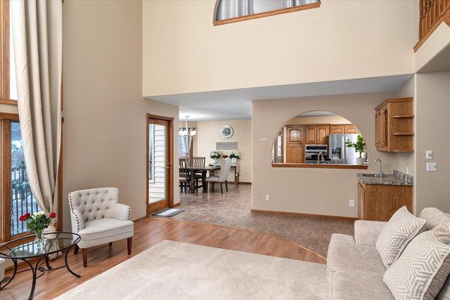 203 Eagles Bluff ROAD, La Crescent, MN 55947