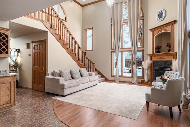 203 Eagles Bluff ROAD, La Crescent, MN 55947