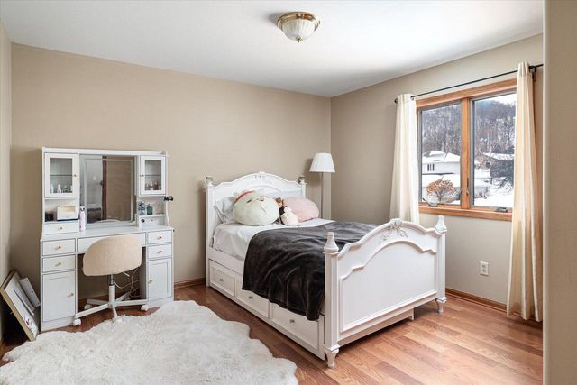 203 Eagles Bluff ROAD, La Crescent, MN 55947