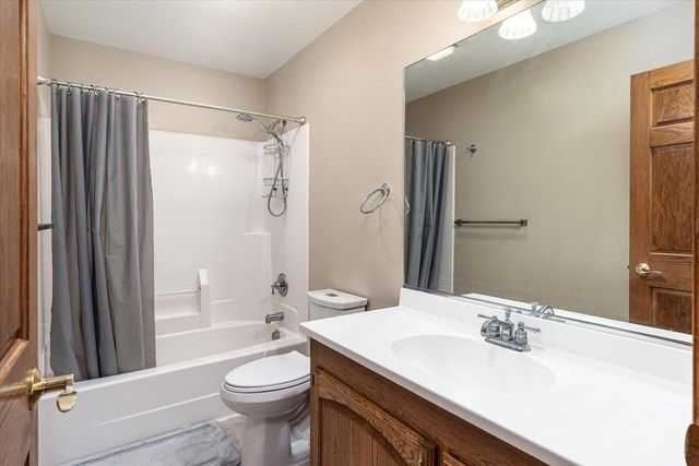 203 Eagles Bluff ROAD, La Crescent, MN 55947