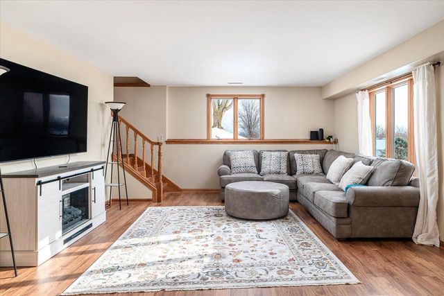 203 Eagles Bluff ROAD, La Crescent, MN 55947