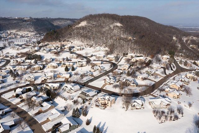 203 Eagles Bluff ROAD, La Crescent, MN 55947