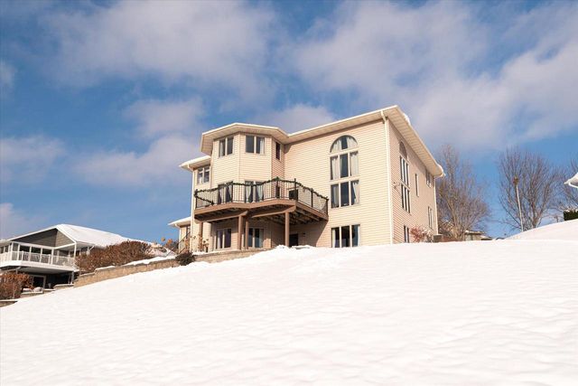 203 Eagles Bluff ROAD, La Crescent, MN 55947