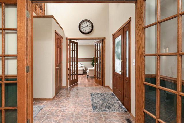 203 Eagles Bluff ROAD, La Crescent, MN 55947