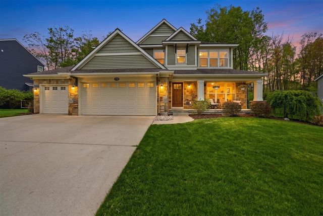 2798 W Morgan Trail, Rockford, MI 49341