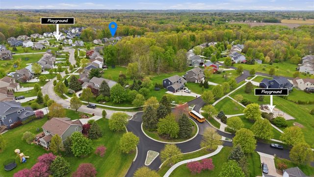 2798 W Morgan Trail, Rockford, MI 49341