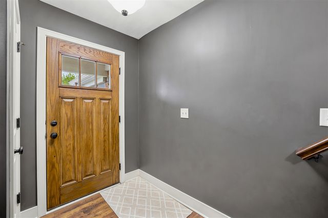 2798 W Morgan Trail, Rockford, MI 49341