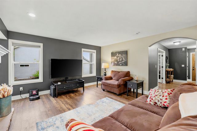 2798 W Morgan Trail, Rockford, MI 49341