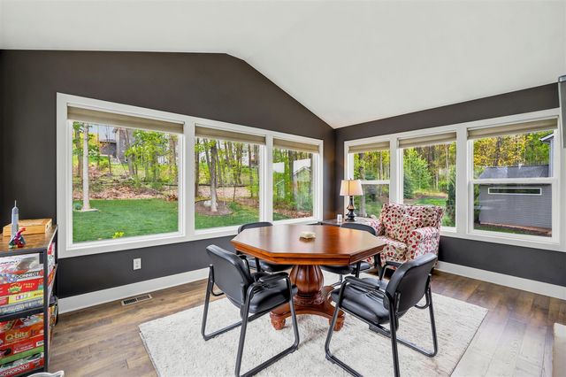 2798 W Morgan Trail, Rockford, MI 49341