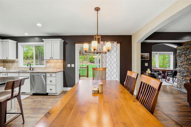 2798 W Morgan Trail, Rockford, MI 49341