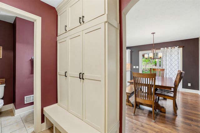 2798 W Morgan Trail, Rockford, MI 49341