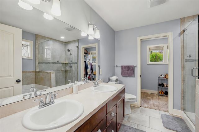 2798 W Morgan Trail, Rockford, MI 49341