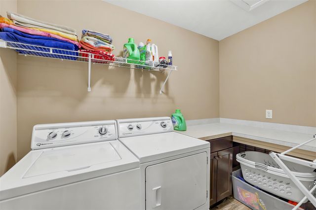2798 W Morgan Trail, Rockford, MI 49341