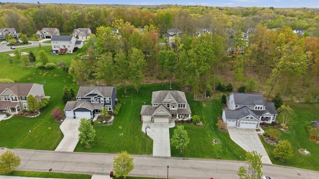 2798 W Morgan Trail, Rockford, MI 49341