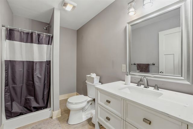 2798 W Morgan Trail, Rockford, MI 49341