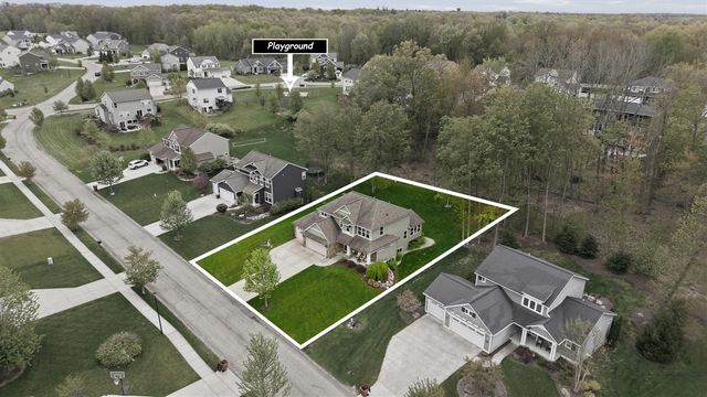 2798 W Morgan Trail, Rockford, MI 49341