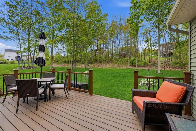 2798 W Morgan Trail, Rockford, MI 49341